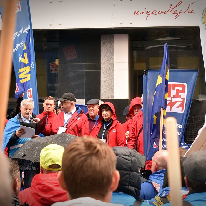 Manifestacja: Stop wygaszaniu pomostówek!