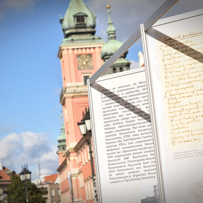 Wystawa -Tajne nauczanie w okupowanej Warszawie-