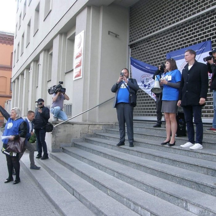 Manifestacja pracowników sądów w Poznaniu