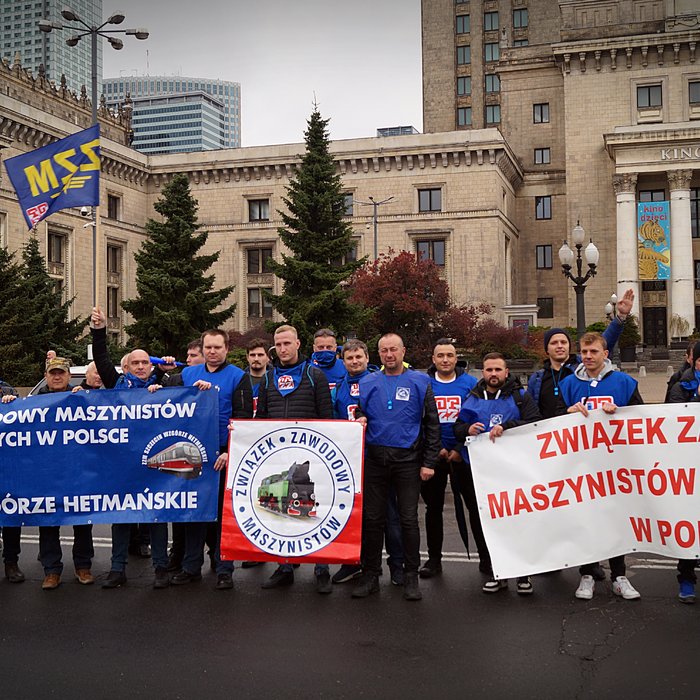 Manifestacja: Stop wygaszaniu pomostówek!