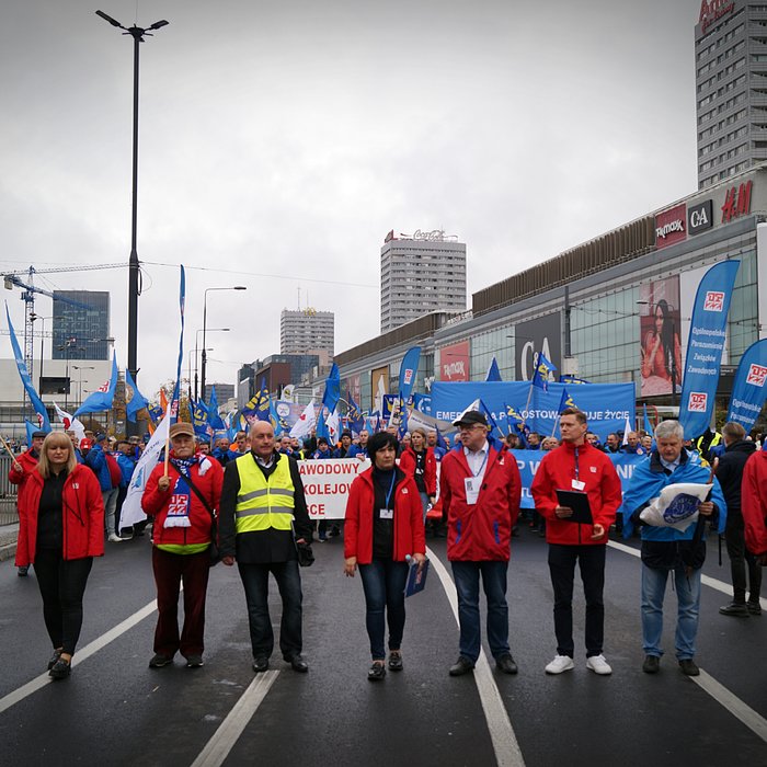 Manifestacja: Stop wygaszaniu pomostówek!