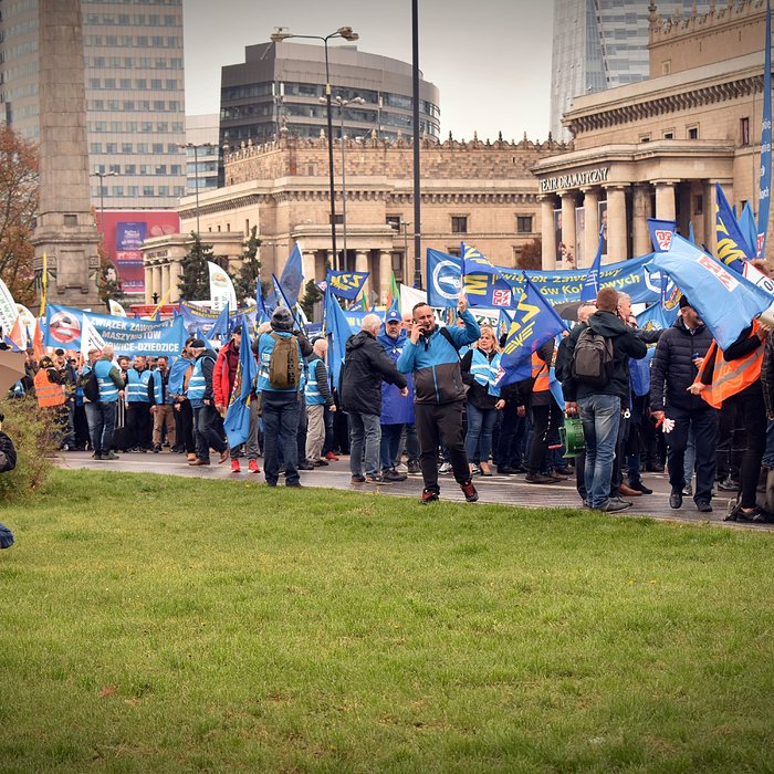 Manifestacja: Stop wygaszaniu pomostówek!