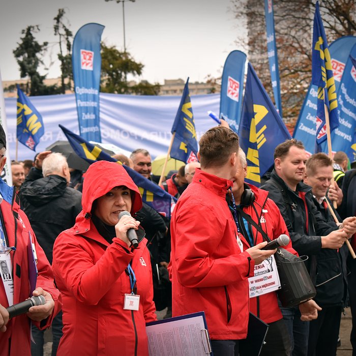 Manifestacja: Stop wygaszaniu pomostówek!