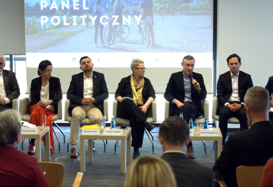 OPZZ na debacie o społecznym obliczu transformacji