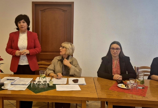 Zespół ds. równości dyskutuje o przeciwdziałaniu przemocy