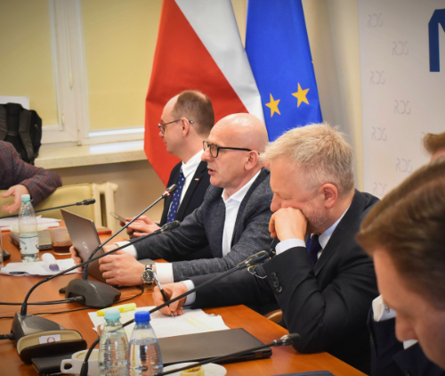 Obraz Aktualności o tytule Rozmowy w RDS o wynagrodzeniach pracowników ZUS. Będą kolejne posiedzenia