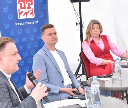 Obraz Aktualności o tytule Dyskusja o emeryturach podczas obchodów Święta Pracy