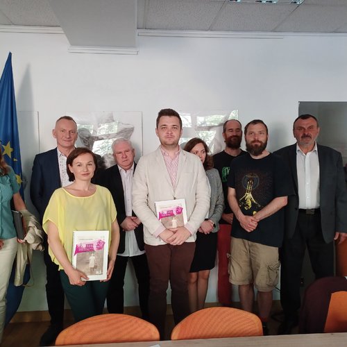 Obraz Aktualności o tytule Pracownicy migrujący w sektorze rolno-spożywczym w Polsce: „Niezbędni i niedoceniani&quot;