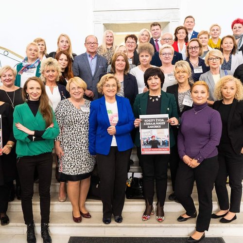 Obraz Aktualności o tytule Protokół z posiedzenia Komisji Kobiet OPZZ 4.10.2022