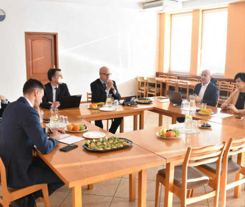 Obraz Aktualności o tytule MFW konsultuje sytuację płacową w Polsce z OPZZ