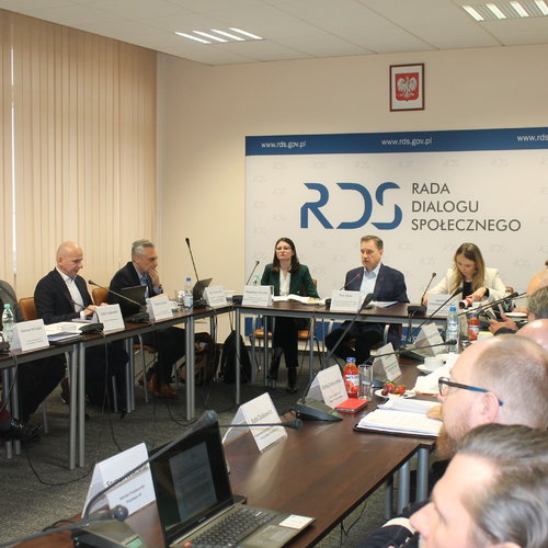 Obraz główny aktualności o tytule Kluczowe decyzje na posiedzeniu Prezydium RDS 