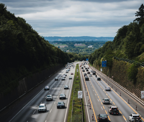 Obraz główny aktualności o tytule Masowe naruszenia w transporcie drogowym. Apelujemy o wzmocnienie kompetencji Europejskiego Urzędu ds. Pracy (ELA) 