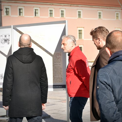 Obraz główny aktualności o tytule Wystawa -Tajne nauczanie w okupowanej Warszawie- 