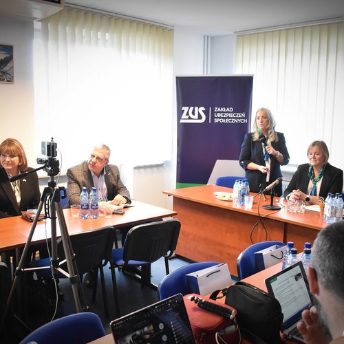 Obraz główny aktualności o tytule Szkolenie emerytalne dla Branży Transport OPZZ 