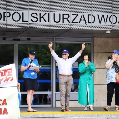 Obraz główny aktualności o tytule Poznań, Warszawa, Zielona Góra: budżetówka protestuje 