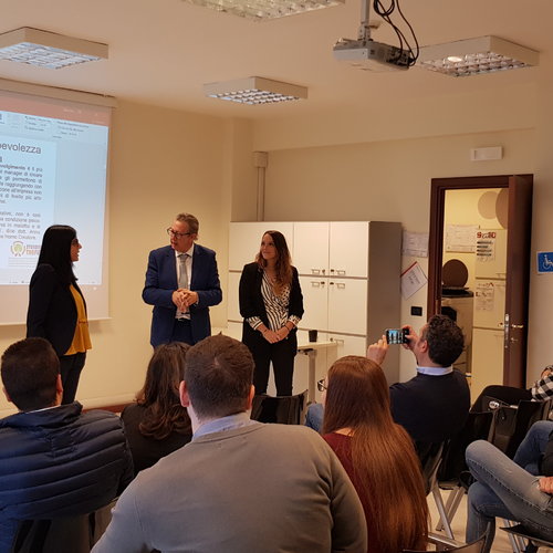 Obraz główny aktualności o tytule Standing for the future: Promoting board level employee representation as early information and consultation mechanism and joint framework for decision making process in the sector of agriculture and food processing 