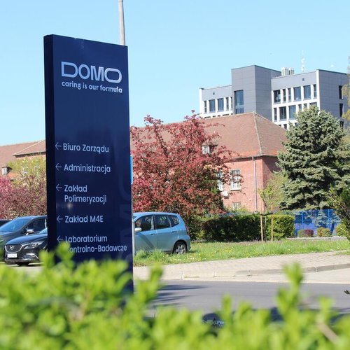 Obraz główny aktualności o tytule Związki Zawodowe wyrażają zaniepokojenie sytuacją w DOMO Engineering Plastics Poland 
